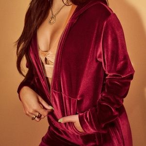 Limited Edition Fabletics X Vanessa Hudgens “Donna Velour Hoodie”